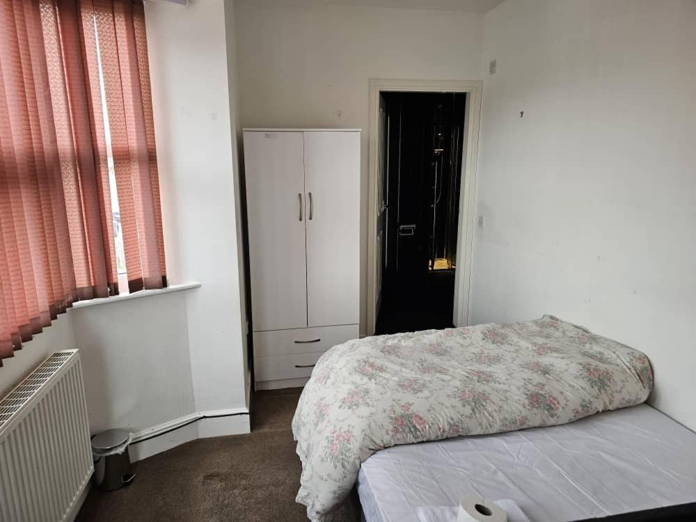 Available Rooms At Buckingham Road Doncaster Bagian luar foto
